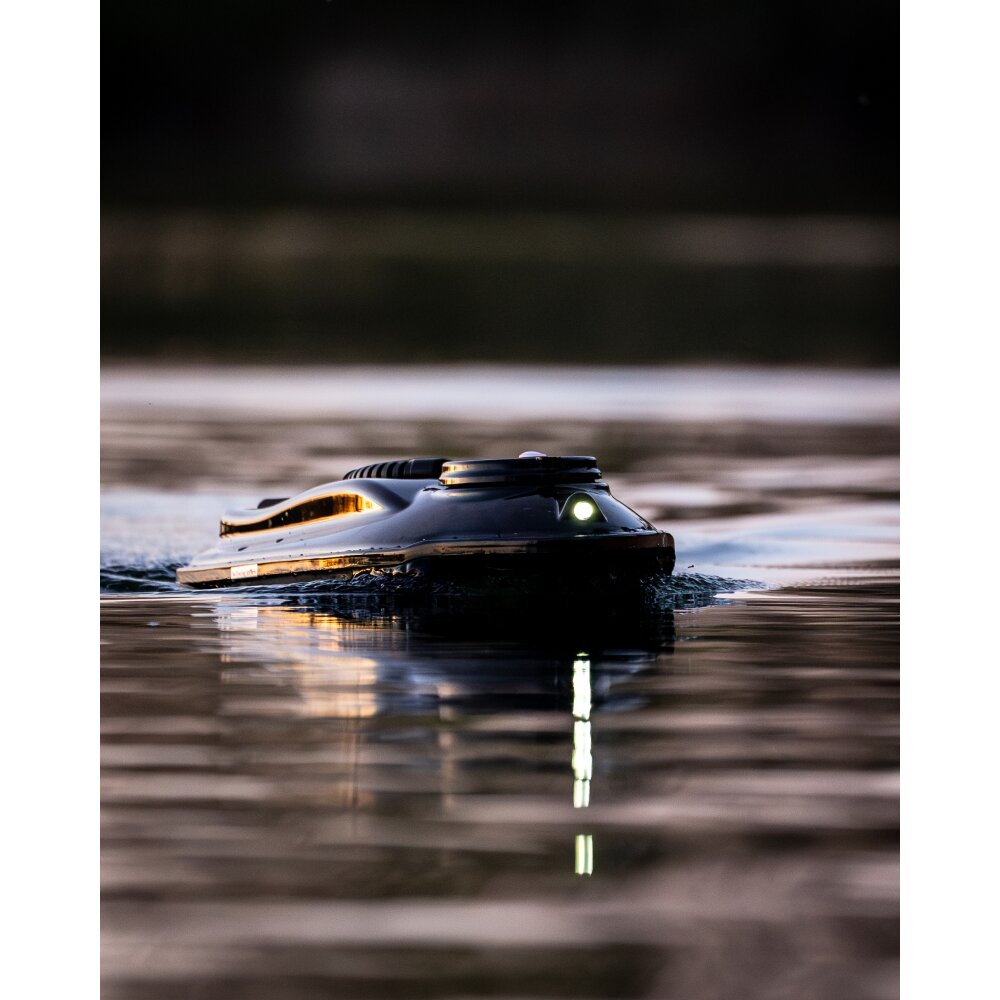 Boatman Actor PRO schwarz mit GPS + Echolot
