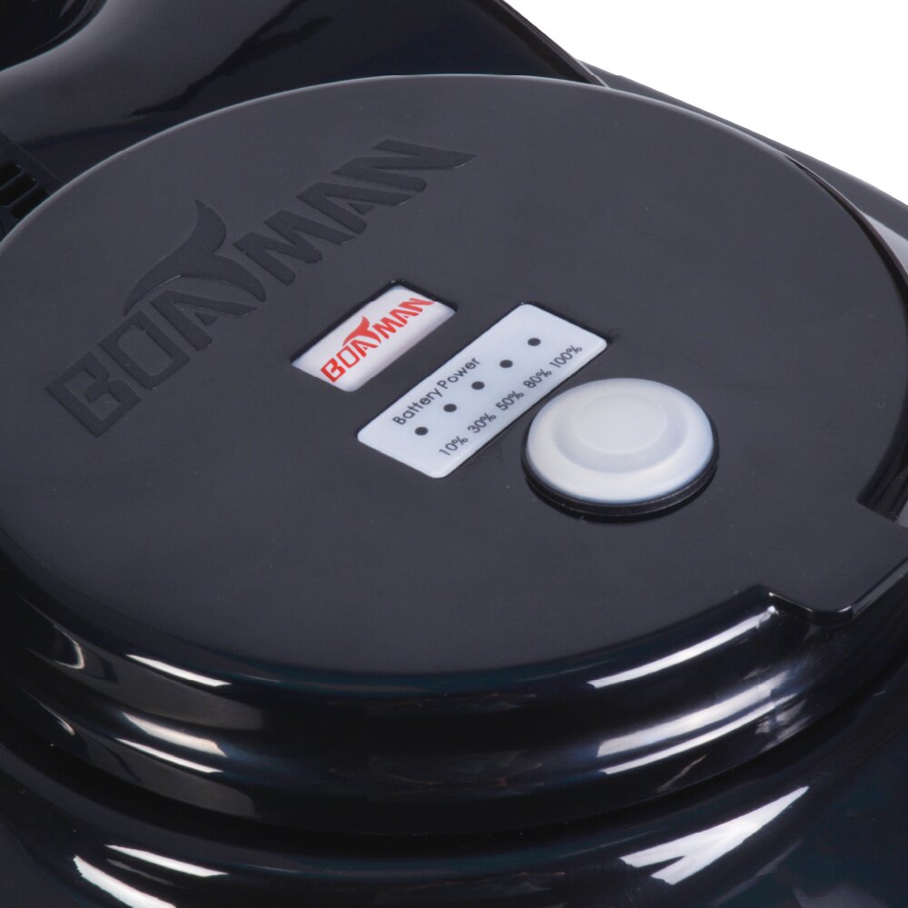 Boatman Actor PRO schwarz mit GPS + Echolot